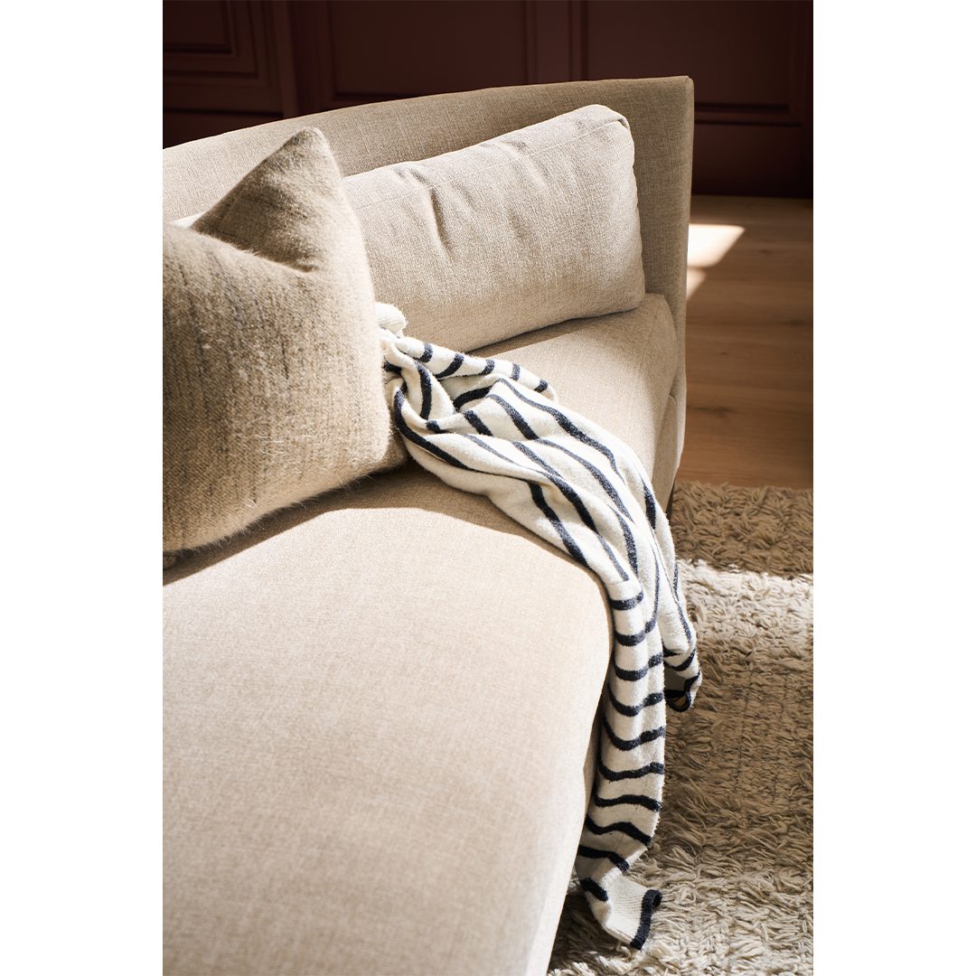 Universal Arch Sofa - Image 5