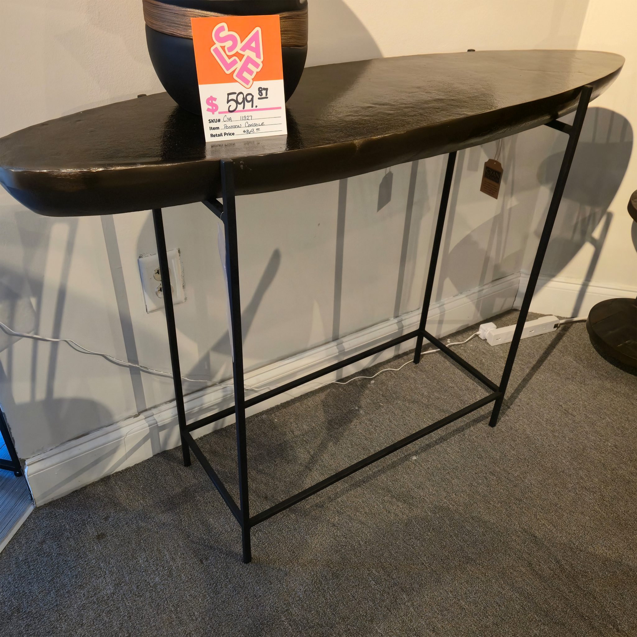 Table, Occasional 4039