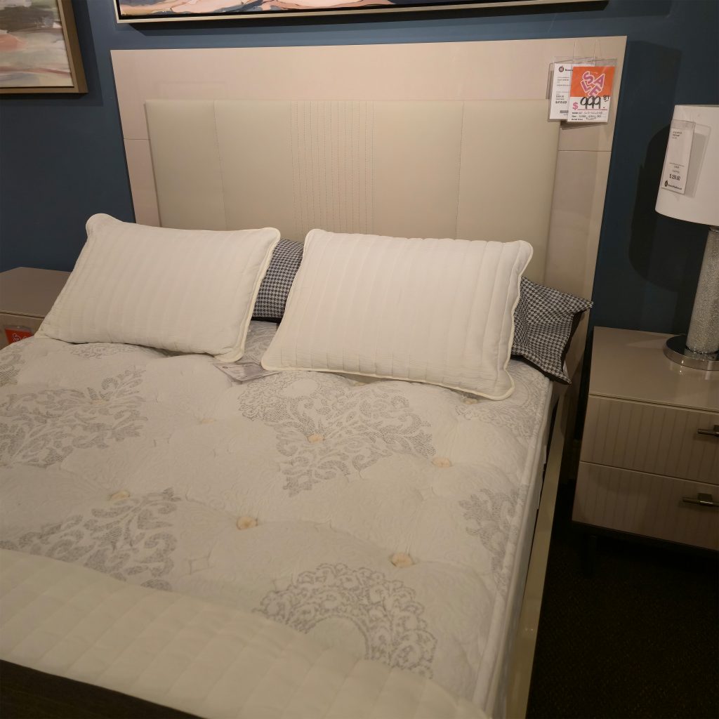 Bedroom, Beds 0001
