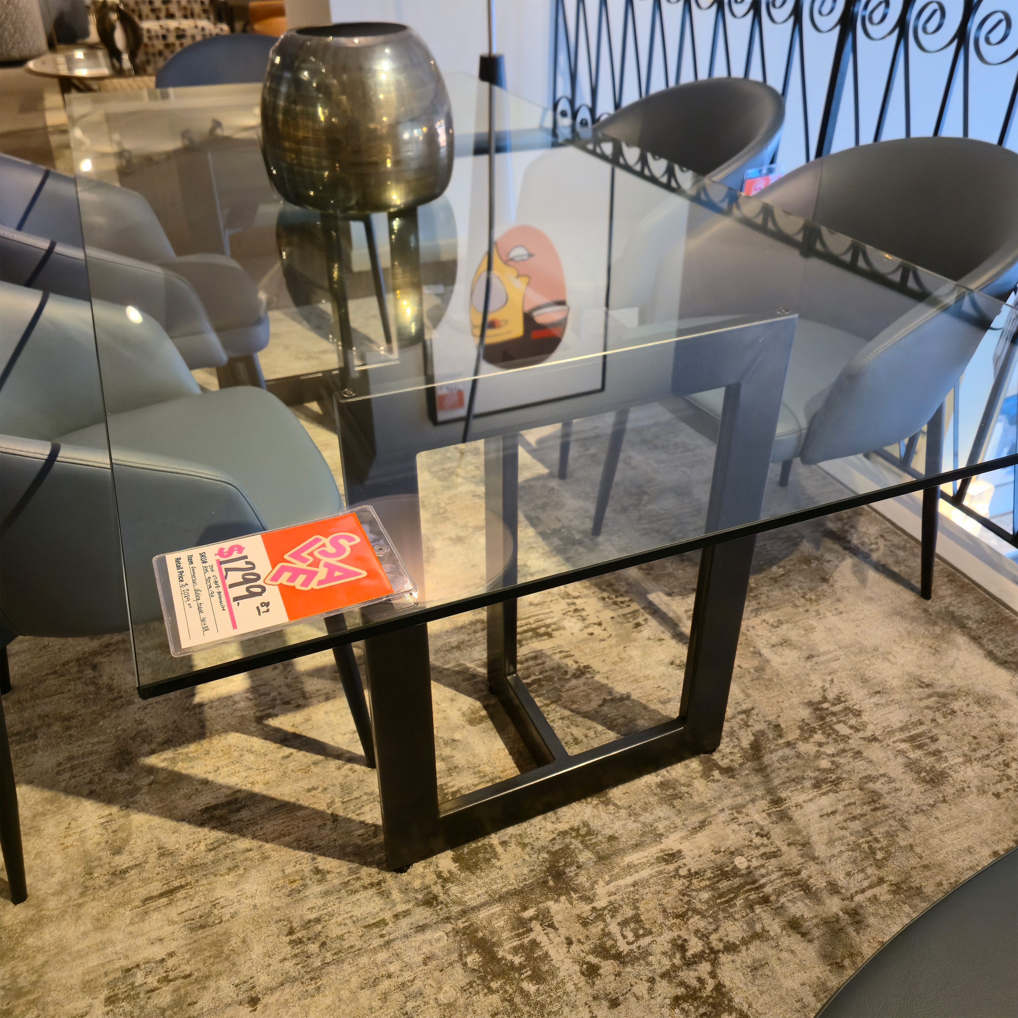 Table, Dining 3019