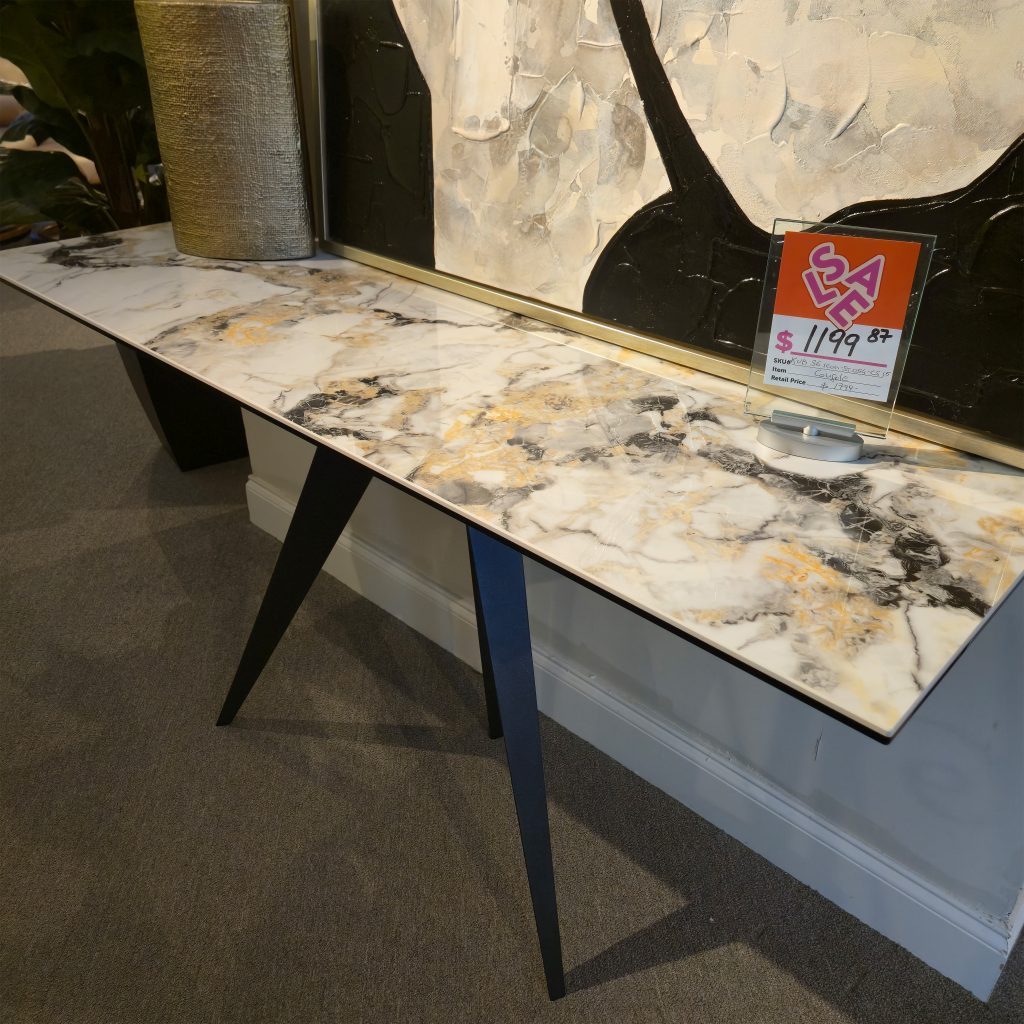 Table, Occasional 4042