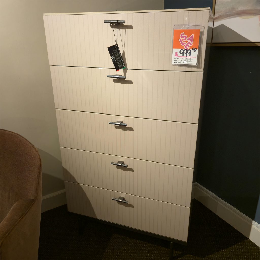 Bedroom, Dressers and Chests 0004